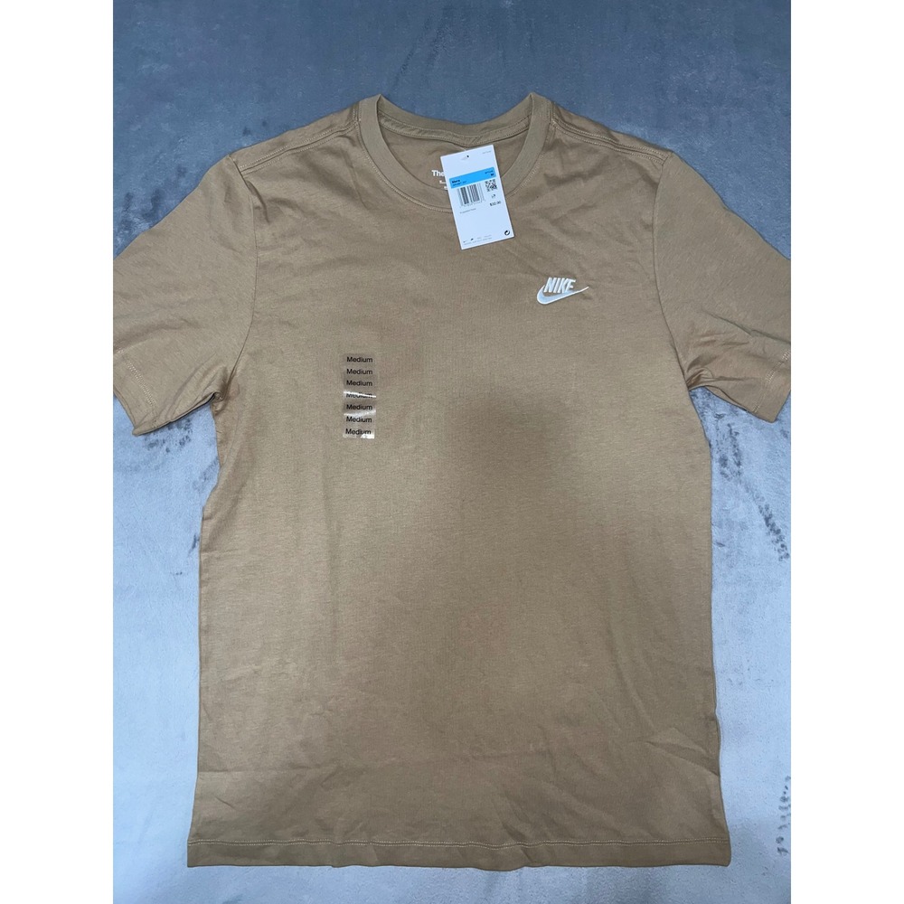 Nike Sportswear Essential Tee Tan Khaki Embroidered Logo AR4997-287 Mens Medium